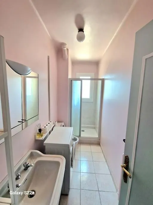 Cozy Studio, Sea View, Old Town, Near Beaches Antibes Francie